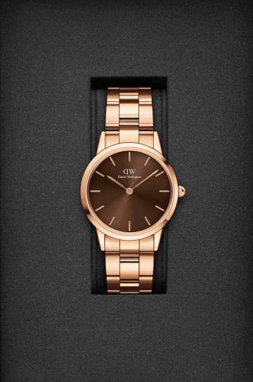 Часы Daniel Wellington Iconic Link Amber 32 женские цвет золотой Часы Daniel Wellington Iconic Link Amber 32 женские цвет золотой