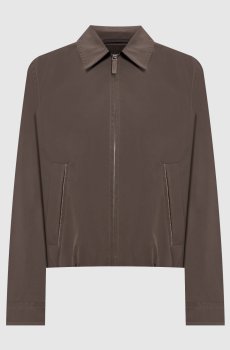 Коричневая куртка с цепочкой