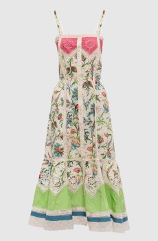 Бежевое платье в цветочный принт с кружевом