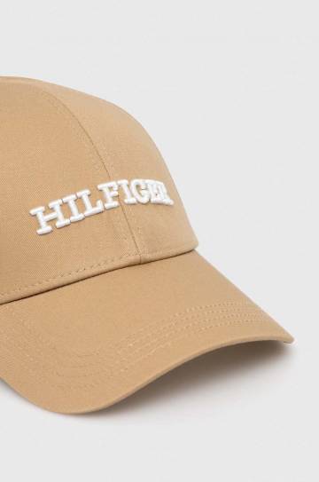 Хлопковая кепка Tommy Hilfiger цвет бежевый с аппликацией Хлопковая кепка Tommy Hilfiger цвет бежевый с аппликацией