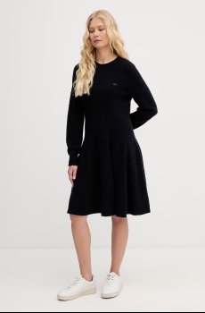 Шерстяное платье Lacoste