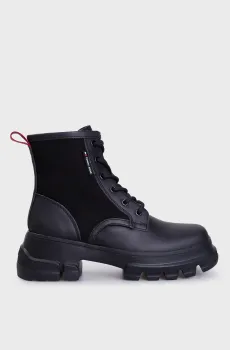 Женские черные кожаные ботинки TJW CHUNKY LACE UP BOOT MIX MAT Черный 37 Tommy Jeans EN0EN02554