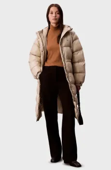 Женский бежевый пуховик SHINE Бежевый S Calvin Klein Jeans LV047D506G