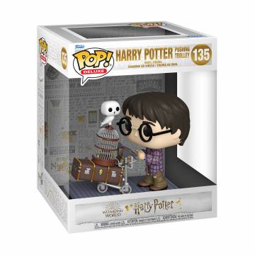 Игровая фигурка Funko Pop! Deluxe серии Гарри Поттер: Гарри Поттер с коляской, от 3 лет (57360) Игровая фигурка Funko Pop! Deluxe серии Гарри Поттер: Гарри Поттер с коляской, от 3 лет (57360)