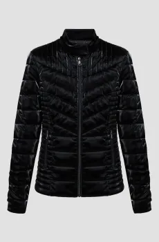 Женская черная куртка Черный S Guess W3YL14.WFJ10;JBLK