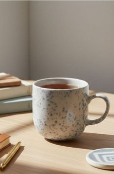 Кружка з крапковим візерунком - блакитний