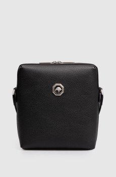 Черная кожаная сумка фактурной эмблемой