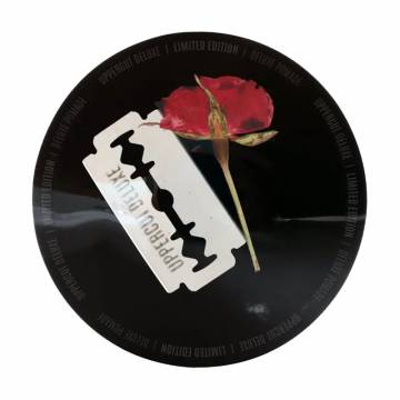 Мужская помада для укладки волос Uppercut Deluxe Pomade Resin & Rose, 100 г Мужская помада для укладки волос Uppercut Deluxe Pomade Resin & Rose, 100 г