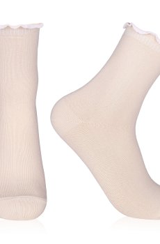 Носки женские AmiGA с рюшами, молочные, размер 36-40