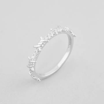 Серебряное кольцо Minimal 510446б-16 16 Серебряное кольцо Minimal 510446б-16 16