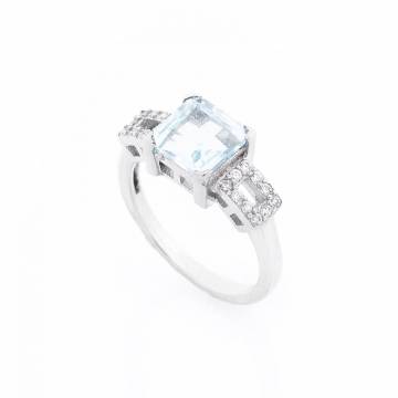 Серебряное кольцо с голубым топазом и фианитами 111456 Серебряное кольцо с голубым топазом и фианитами 111456