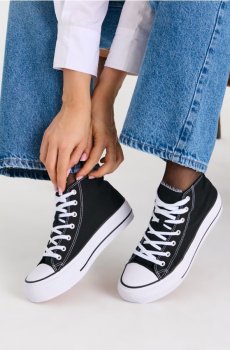 Класичні високі кеди з товстішою підошвою - чорний