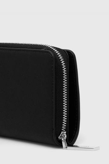 Кошелек Calvin Klein женский цвет чёрный Кошелек Calvin Klein женский цвет чёрный