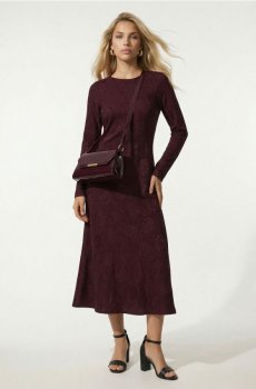 Жакардова максі сукня з квітковим візерунком - буряковий