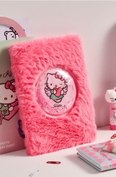 Зошит з плюшевою обкладинкою Hello Kitty - рожевий