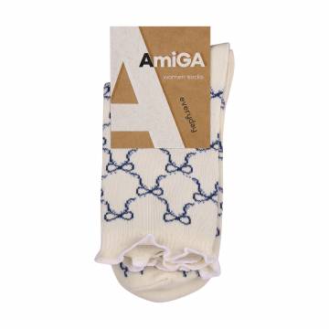 Женские носки AmiGA с рюшами, молочные, бант, размер 23-25 Женские носки AmiGA с рюшами, молочные, бант, размер 23-25
