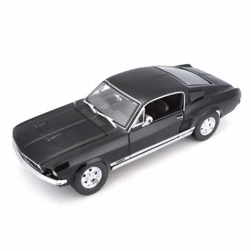 Автомодель Maisto Ford Mustang Fastback чорний (31166 black) Автомодель Maisto Ford Mustang Fastback чорний (31166 black)