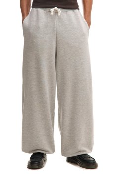 Cropp - Вільні спортивні брюки-джогери - light grey