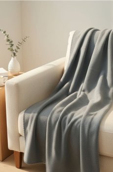 Однотонний плед - темно-сірий