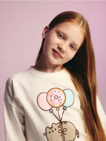 Reserved - Бавовняний лонгслів Pusheen - кремовий - 515DB-01X