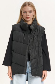 Cropp - Стьобаний жилет з коміром-стійкою - чорний