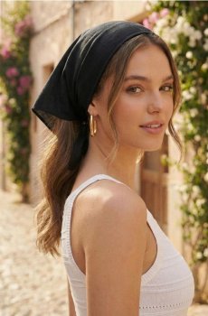 Хустка з сатиновим оздобленням - чорний