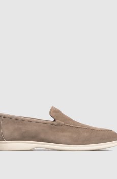 Замшевые лоферы коричневого цвета