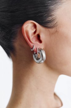 Сріблясті текстурні сережки круглої форми