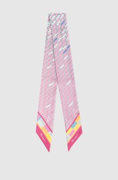 Розовая лента-твилли из шелка в брендовый принт