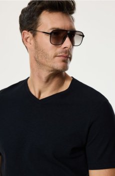 Reserved - Футболка regular fit з льоном - чорний - 066IS-99X