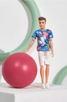 Лялька - різнобарвний