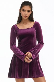 Cropp - Велюрова міні-сукня - темно-фіолетовий