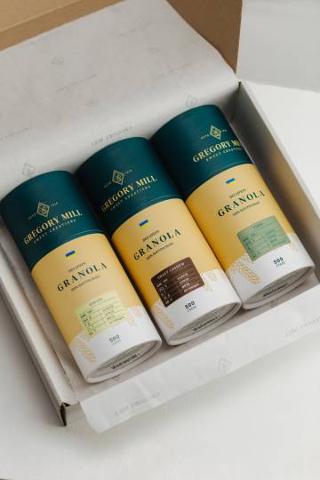 Подарунковий набір граноли Ginger, Sweet Cashew & Finik Gregory Mill Подарунковий набір граноли Ginger, Sweet Cashew & Finik Gregory Mill