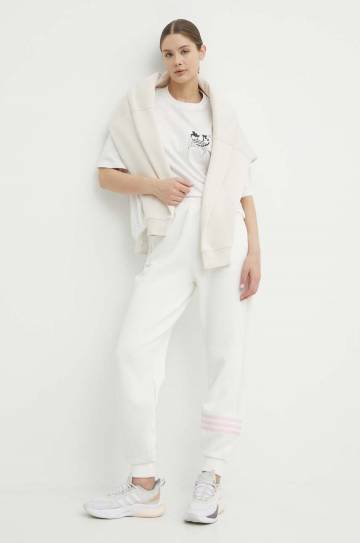 Спортивные штаны adidas Originals цвет бежевый однотонные IU2502 Спортивные штаны adidas Originals цвет бежевый однотонные IU2502