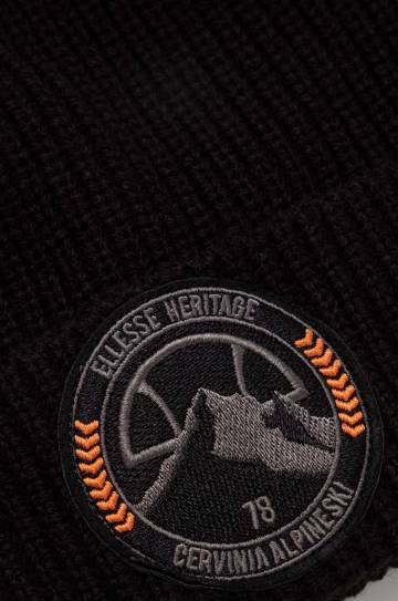 Шапка Ellesse цвет чёрный из толстого трикотажа Шапка Ellesse цвет чёрный из толстого трикотажа