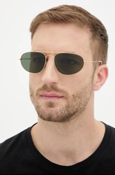 Солнцезащитные очки Ray-Ban