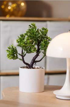 Декоративна штучна рослина - зелений