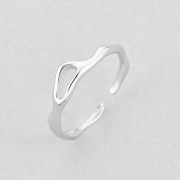 Серебряное кольцо Minimal 10349-17.5р Серебряное кольцо Minimal 10349-17.5р