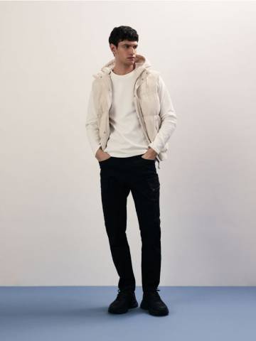Reserved - Штани slim fit у стилі карго - чорний - 5467L-99X Reserved - Штани slim fit у стилі карго - чорний - 5467L-99X