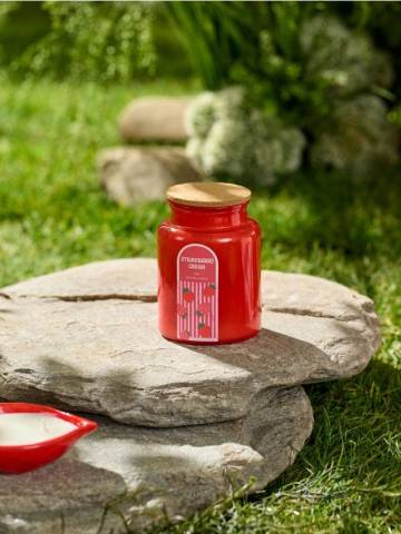Свічка Strawberry Cream - кораловий Свічка Strawberry Cream - кораловий