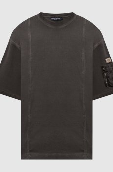 Серая футболка с нашивкой логотипа