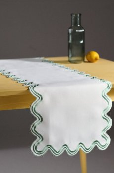 Покривало на стіл з декоративним краєм - блідо-зелений