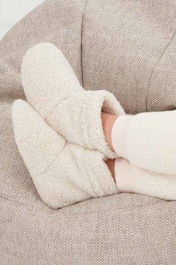 Тапки Aroma Home Cream Teddy Тапки Aroma Home Cream Teddy