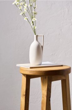 Ваза для квітів - білий