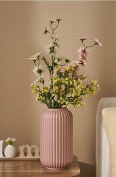 Букет декоративних квітів - світло-жовтий