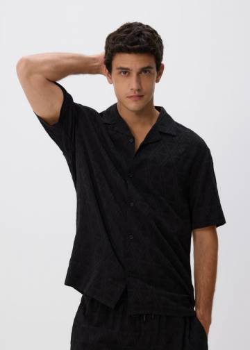 Reserved - Сорочка regular fit зі структурної тканини - чорний - 379BZ-99X Reserved - Сорочка regular fit зі структурної тканини - чорний - 379BZ-99X