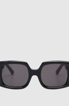 Черные очки Fhonix с металлическим логотипом