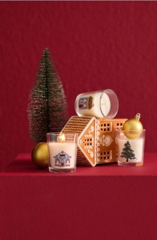 Набір з трьох різдвяних ароматичних свічок - червоний