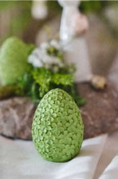 Набір декоративних великодніх яєць з квітковим візерунком 2 шт. - зелений
