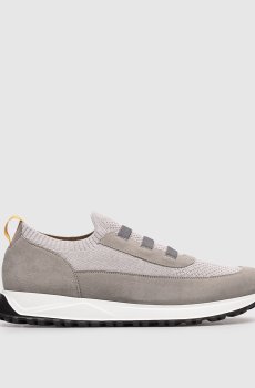 Серые комбинированные кроссовки с логотипом